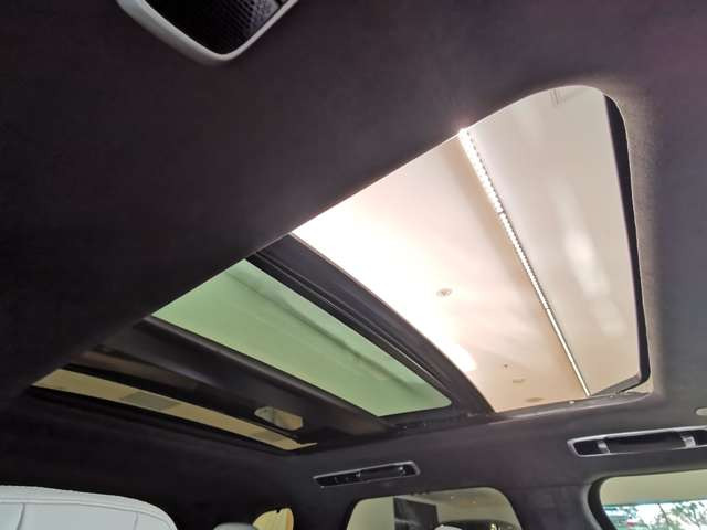 レンジローバースポーツオートバイオグラフィ 3.0L P550e 4WD