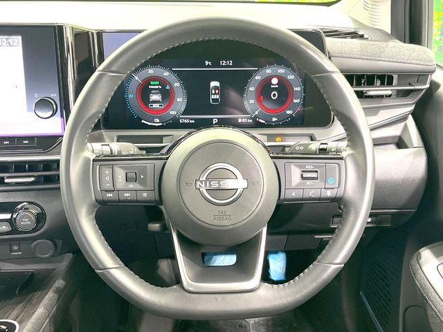 �y�����v�����X�e�A�����O�z�㎿�Ȋv���g�p���邱�ƂŁA��ɂ����������݂ƂĂ��^�]���₷���n���h���ł���