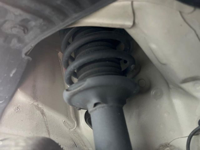 ����肪���ꂢ�Ȃ����ɁA�h�K���H�̎{�H���I�X�X���B�~��n��͂������A���ݕ��ɂ��Z���̕���A��Ń}�����E�E�B���^�[�X�|�[�c���������ɂ��D�]���������Ă���܂��B