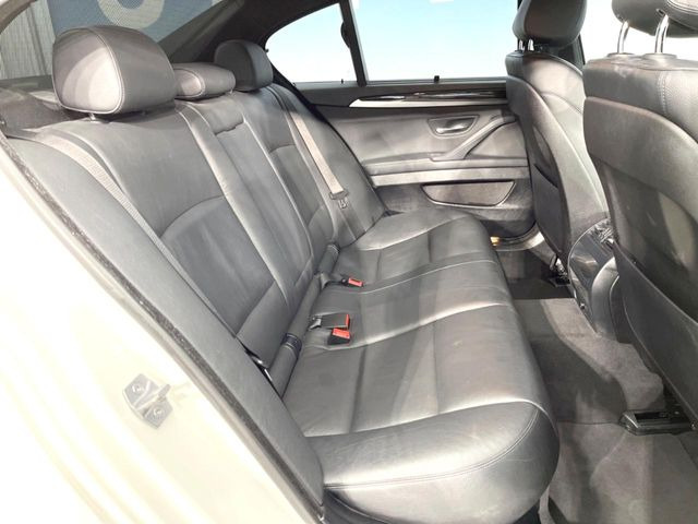 ���㕔���Ȃ��C�ɂȂ�悤�ȃL�Y�E�����ւ��蓙�A�傫�ȃ_���[�W�͂Ȃ��A�ǍD�ȏ�Ԃł��B