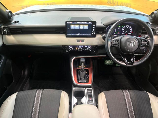 ヴェゼル1.5 e:HEV プレイ