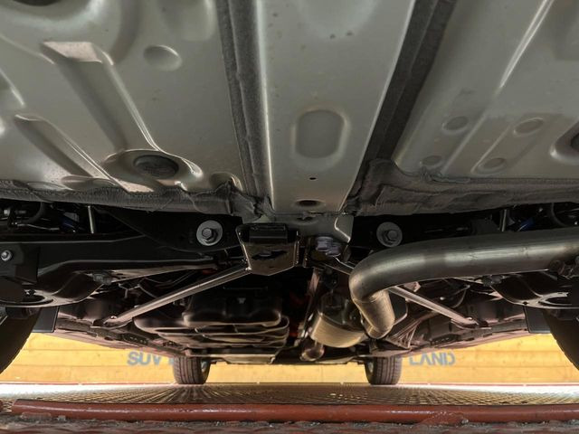 ����肪���ꂢ�Ȃ����ɁA�h�K���H�̎{�H���I�X�X���B�~��n��͂������A���ݕ��ɂ��Z���̕���A��Ń}�����E�E�B���^�[�X�|�[�c���������ɑ�ύD�]���������Ă���܂��B