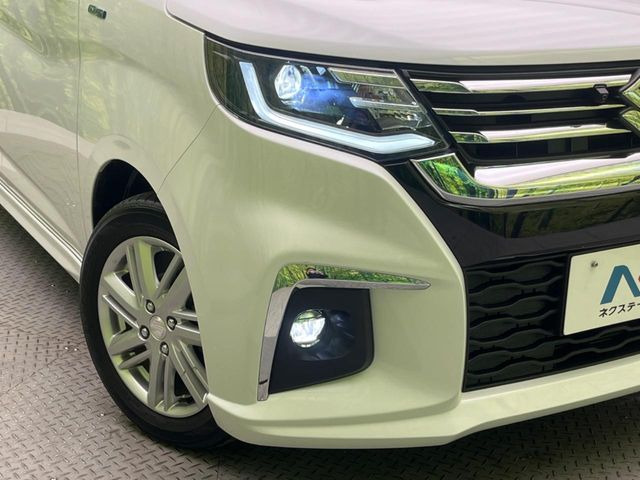 �yLED�w�b�h���C�g�z���V����ԑ��s�����ǍD�Ȏ��E���m�ۂ����S���ĉ^�]�ł��鍂�P�xLED�w�b�h���C�g�𑕔�!�_�����x�������A����d�͂��}�����Ă��܂��B