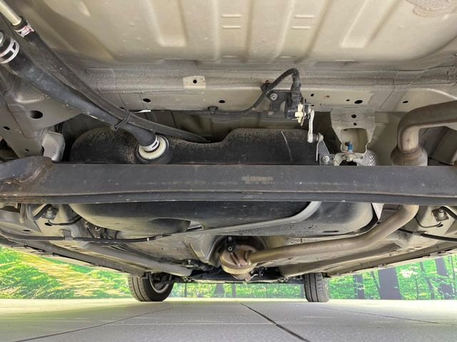 下回りがきれいなうちに、防錆加工の施工がオススメ。降雪地域はもちろん、沿岸部にお住いの方や、趣味でマリン・ウィンタースポーツをされる方にご好評いただいております。