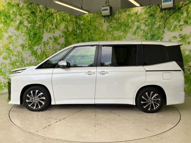 ヴォクシー1.8 ハイブリッド S-Z