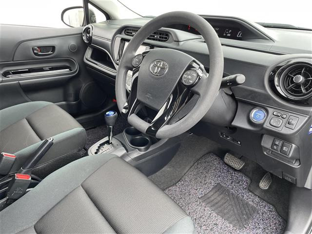 アクア1.5 S スタイルブラック