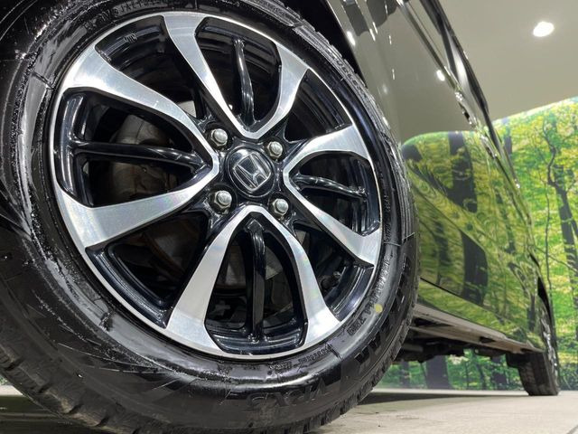 �y����14�C���`�A���~�z�C�[���z�O�ςɃ}�b�`���������A���~�z�C�[���𑕒����Ă���܂��B�e��ЊO�A���~�z�C�[����A�X�^�b�h���X�^�C�����戵�����Ă���܂��B���񂲑��k����������