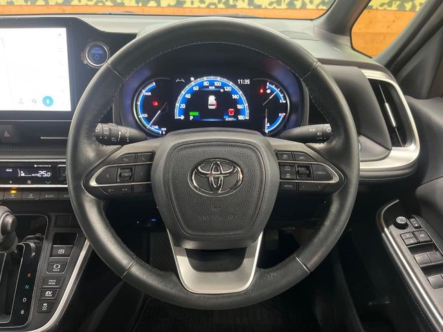 �y�����v�����X�e�A�����O�z�㎿�Ȋv���g�p���邱�ƂŁA��ɂ����������݂ƂĂ��^�]���₷���n���h���ł���