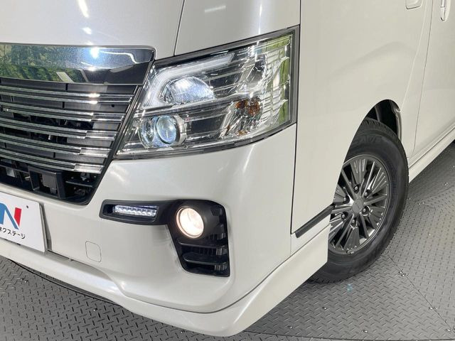 �yLED�w�b�h���C�g�z���V����ԑ��s�����ǍD�Ȏ��E���m�ۂ����S���ĉ^�]�ł��鍂�P�xLED�w�b�h���C�g�𑕔�!�_�����x�������A����d�͂��}�����Ă��܂��B