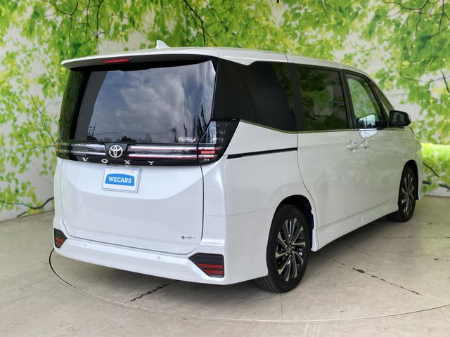 ヴォクシー1.8 ハイブリッド S-Z