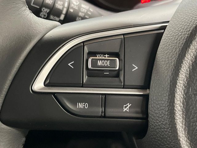 �y�X�e�A�����O�X�C�b�`�z�^�]���A�O������ڐ������炷���ƂȂ��A�I�[�f�B�I���̑��삪�\�ȕ֗��@�\!���S&���K�ȃh���C�u�����o���Ă���܂���