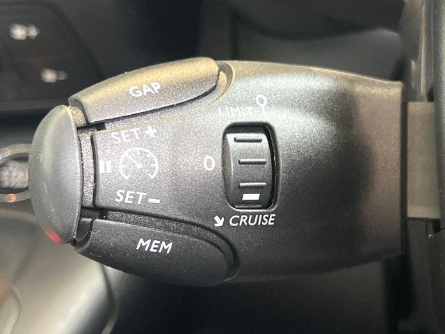 ���I�[�g�N���[�Y�R���g���[��:�������H�⎩���Ԑ�p���H���ɂāA�葬���q���\�ƂȂ�֗��ȋ@�\�ł��B�������ړ��̍ۂł����ɂ����֗��ɂ��g�����������܂���