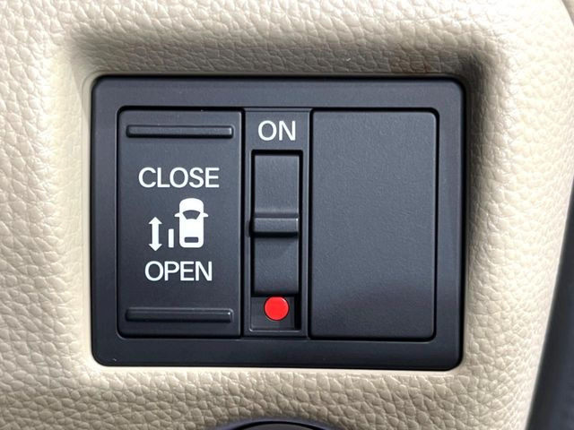 �y�p���[�X���C�h�h�A�z�X�}�[�g�L�[��^�]�Ȃ̃X�C�b�`�ŃX���C�h�h�A�̊J���\���d��������͂����ăh�A���J����K�v�������A���������q�l�ł��A�d���ו��������Ă��鎞�����N�ɊJ���߂ł��܂���