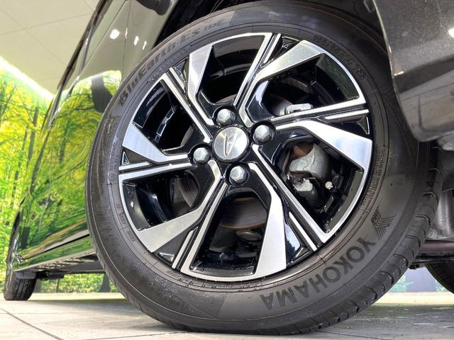 �y����14�C���`�A���~�z�C�[���z�O�ςɃ}�b�`���������A���~�z�C�[���𑕒����Ă���܂��B�e��ЊO�A���~�z�C�[����A�X�^�b�h���X�^�C�����戵�����Ă���܂��B���񂲑��k����������