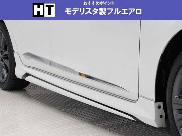 カローラツーリング1.8 ハイブリッド W×B