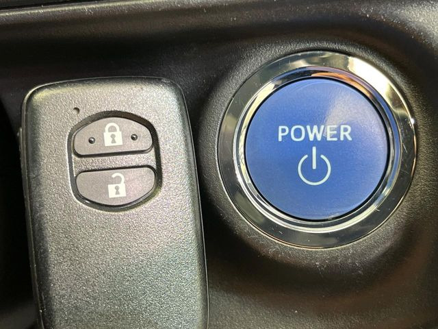 �y�X�}�[�g�L�[�z�J�o����|�P�b�g�ɓ��ꂽ�܂܂ł��h�A�̎{���E�������\�ȃX�}�[�g�L�[�𑕔��B�G���W���̃I���E�I�t�����J�M�����o���K�v����������Ƃ��Ă��֗��ł���