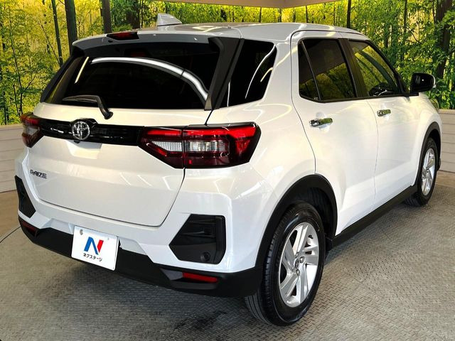 ☆全国のネクステージからお取り寄せが可能※!遠方の店舗に展示してあるクルマが気になる場合も、最寄りの店舗でご覧いただくことが可能です!是非私たちに要望をお聞かせください!※別途費用