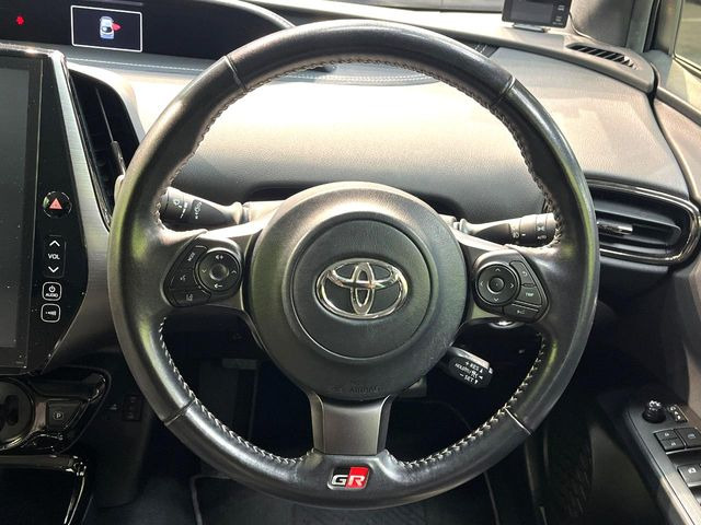 �y�����v�����X�e�A�����O�z�㎿�Ȋv���g�p���邱�ƂŁA��ɂ����������݂ƂĂ��^�]���₷���n���h���ł���