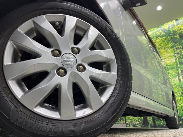 �y����14�C���`�A���~�z�C�[���z�O�ςɃ}�b�`���������A���~�z�C�[���𑕒����Ă���܂��B�e��ЊO�A���~�z�C�[����A�X�^�b�h���X�^�C�����戵�����Ă���܂��B���񂲑��k����������