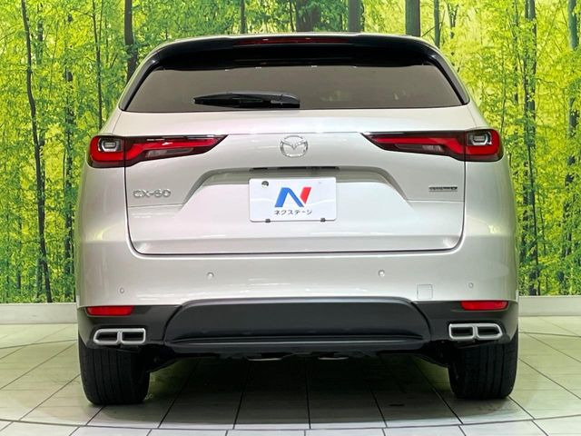 安心の最長10年・走行無制限保証(有償)をご用意。保証内容も充実はもちろん、無料点検&オイル交換や、年中無休の全国・24時間ロードサービスも付帯されておりますのでご安心下さい。