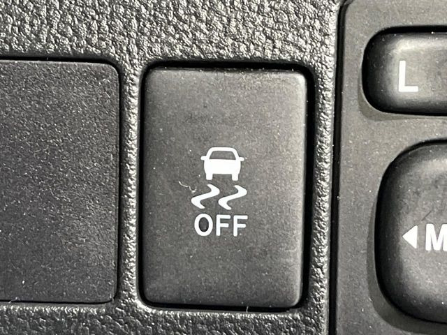 �y������h�~���u�z�ԗ��̉���������m����ƁA�����I�Ɏԗ��̐i�s������ۂ悤�Ɏԗ��𐧌䂵�܂��B�J�̓��ȂǊ���₷���H�ʏ󋵂ł����S�ȉ^�]���\�ł��B