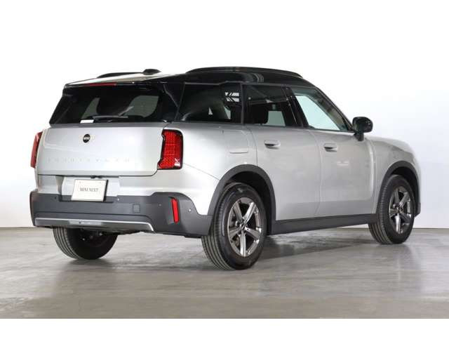 ミニカントリーマンD DCT ディーゼル