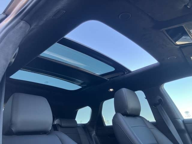 レンジローバーイヴォークオートバイオグラフィー 2.0L P250 4WD