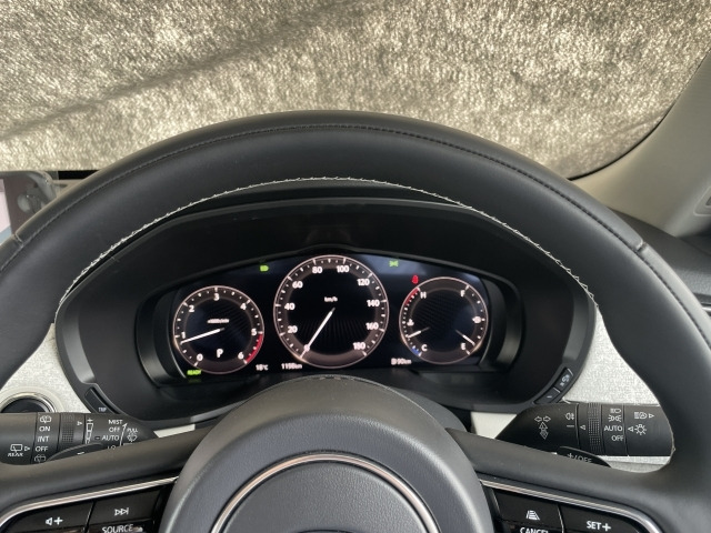 CX-803.3 XD ハイブリッド プレミアム モダン ディーゼル 4WD