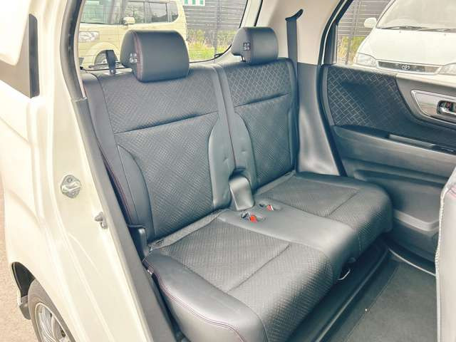 ���Ђł͌��I�������Ԃ𖈌���ʂɎd������s�Ȃ��A�����߂₷�����i�ł��񋟂��Ă���܂���