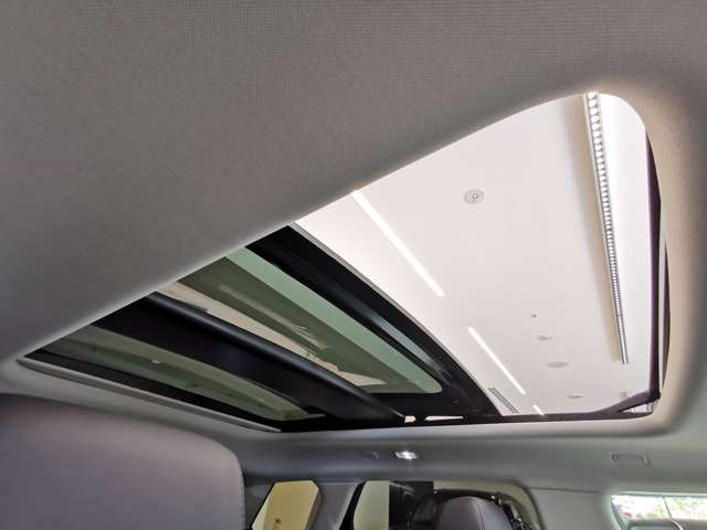 レンジローバーイヴォークダイナミック HSE 2.0L P250 4WD