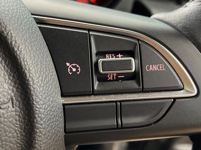 �y�N���[�Y�R���g���[���z�������H�����N���N���s�B�A�N�Z���𗣂��Ă���葬�x�ő��s���ł��A�������^�]���̕��S���y��!�����E�������ȒP�ȃX�C�b�`����Œ����ł��܂��B