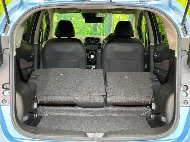 ���i�̂���������ʋ΁A���}���ɏ\���ȉ׎��X�y�[�X���m�ۂ��Ă���܂��B�Z�J���h�V�[�g��|���ƁA�傫�ȉו��̐ύڂ��\�ł���