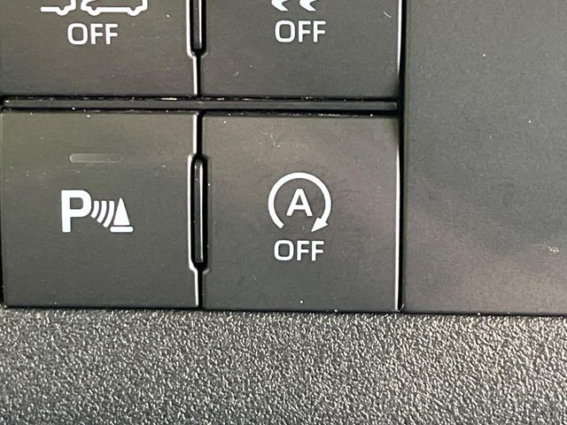 �y�A�C�h�����O�X�g�b�v�z�ԐM����a�؂Œ�Ԃ����ۂɃG���W�����~���A���ʂȔR���̏����}���܂��B�R��������ی�ɂȂ���@�\��G���W���̓u���[�L�𗣂��΍Ďn�����܂��B