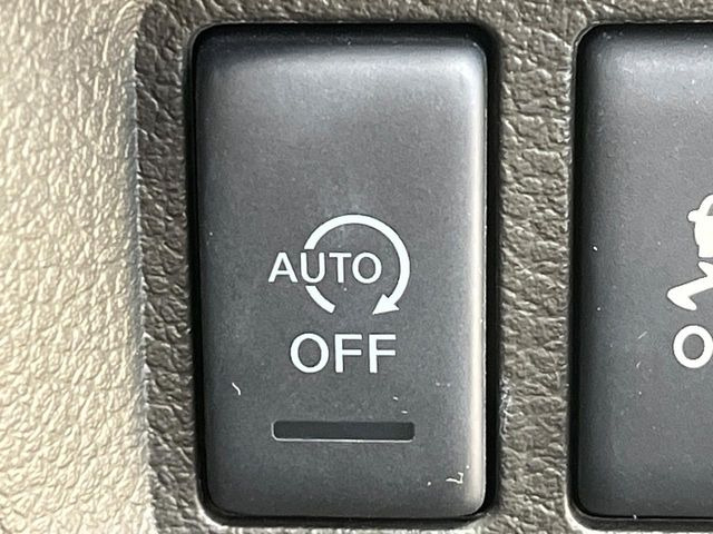 �y�A�C�h�����O�X�g�b�v�z�ԐM����a�؂Œ�Ԃ����ۂɃG���W�����~���A���ʂȔR���̏����}���܂��B�R��������ی�ɂȂ���@�\��G���W���̓u���[�L�𗣂��΍Ďn�����܂��B