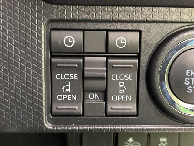 �y�����X���C�h�h�A�z���ԏ�ŗׂ̎ԂƂ̊Ԋu���������ɂ������A�X���C�h�h�A�Ȃ���S!�h�A�I�[�v������������炸�A�J�������L���̂ŏ��~�肪�Ƃ��Ă��ȒP�ł��B�傫�ȉו��̏o���������Ȃ���\��