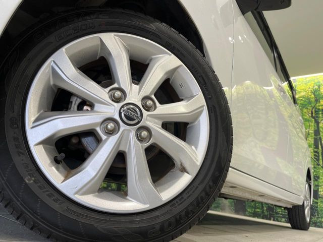 �y����14�C���`�A���~�z�C�[���z�O�ςɃ}�b�`���������A���~�z�C�[���𑕒����Ă���܂��B�e��ЊO�A���~�z�C�[����A�X�^�b�h���X�^�C�����戵�����Ă���܂��B���񂲑��k����������