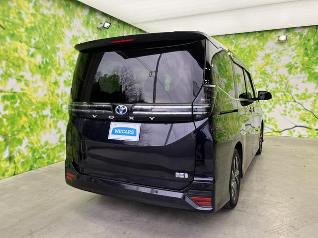 ヴォクシー1.8 ハイブリッド S-Z