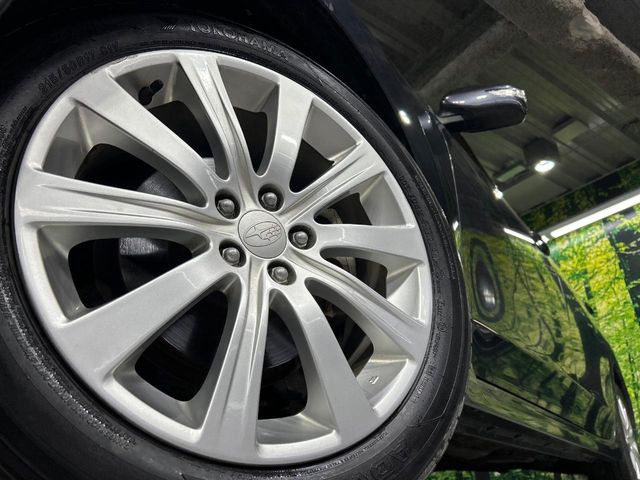 �y���������C���`�A���~�z�C�[���z�O�ςɃ}�b�`���������A���~�z�C�[���𑕒����Ă���܂��B�e��ЊO�A���~�z�C�[����A�X�^�b�h���X�^�C�����戵�����Ă���܂��B���񂲑��k����������