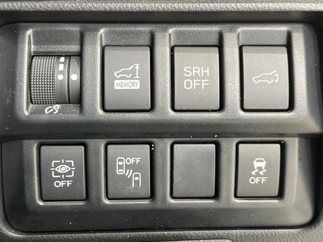 �y�����r�[�N���f�B�e�B�N�V�����z���s���A�h�A�~���[�̎��p�ɂȂ�₷���ӏ��Ɍ㑱�Ԃ��ڋ߂���ƃT�C�h�~���[�t�߂Ɍx����\���A�h���C�o�[�ɒ��ӊ��N�ƁA����̍ۂ̓n���h��������A�V�X�g�����܂��B