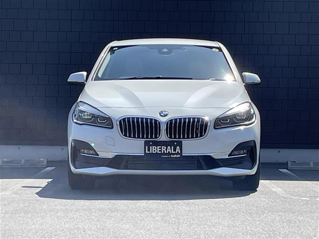 2シリーズアクティブツアラー218d xドライブ ラグジュアリー 4WD