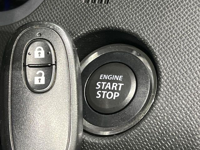 �y�L�[���X�X�^�[�g�V�X�e���z�J�o����|�P�b�g�ɓ��ꂽ�܂܂ł��h�A�̎{���E�������\�ȃX�}�[�g�L�[�𑕔��B�G���W���̃I���E�I�t�����J�M�����o���K�v����������Ƃ��Ă��֗��ł���