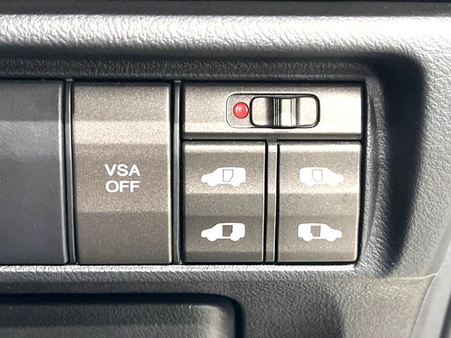 �y�����p���[�X���C�h�h�A�z�X�}�[�g�L�[��^�]�Ȃ̃X�C�b�`�Ō�ȗ����X���C�h�h�A�̊J���\���d��������͂����ăh�A���J����K�v�������A�����Ȃ��q�l�ł��ȒP�ɊJ���߂ł����K�ł���