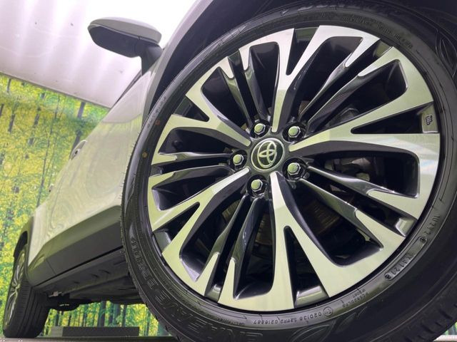 �y����18�C���`�A���~�z�C�[���z�O�ςɃ}�b�`���������A���~�z�C�[���𑕒����Ă���܂��B�e��ЊO�A���~�z�C�[����A�X�^�b�h���X�^�C�����戵�����Ă���܂��B���񂲑��k����������