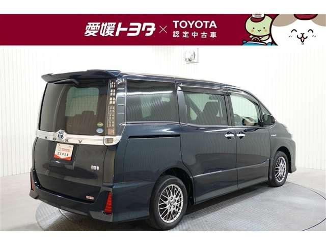 ヴォクシー1.8 ハイブリッド ZS 煌II