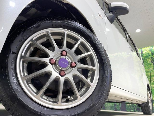 �y14�C���`�A���~�z�C�[���z�O�ςɃ}�b�`�����A���~�z�C�[���𑕒����Ă���܂��B�e��A���~�z�C�[����A�X�^�b�h���X�^�C�����戵�����Ă���܂��B���񂲑��k����������