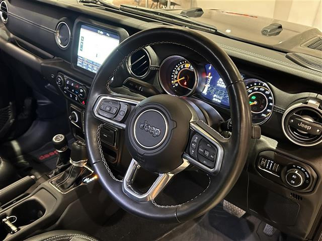 ラングラーアンリミテッド サハラ 4WD