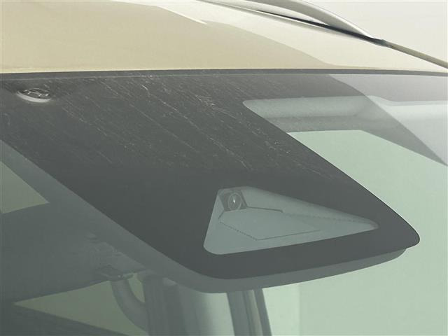 フリード1.5 e:HEV クロスター 4WD