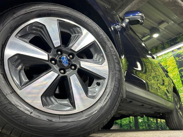 �y����17�C���`�A���~�z�C�[���z�O�ςɃ}�b�`���������A���~�z�C�[���𑕒����Ă���܂��B�e��ЊO�A���~�z�C�[����A�X�^�b�h���X�^�C�����戵�����Ă���܂��B���񂲑��k����������