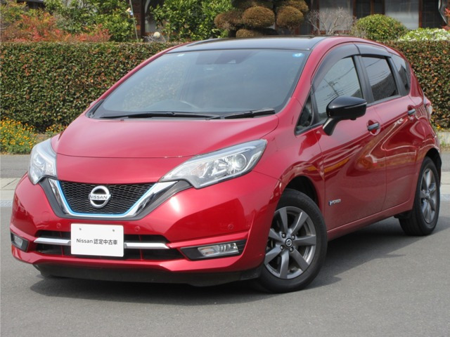 ノート1.2 e-POWER メダリスト ブラックアロー