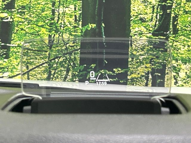 �y�w�b�h�A�b�v�f�B�X�v���C�z���݂̑��x�⑖�s�����f�W�^���\���ŉ^�]�ȑO���̃K���X�ɓ��e!�^�]���A�ڐ������炳���K�v�ȏ����m�F�ł���̂łƂ��Ă��֗��ň��S!